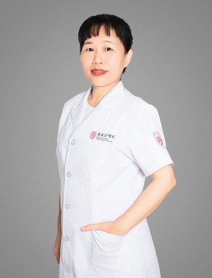 李梅娇