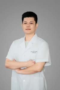 郑智超
急救中心，住院医师