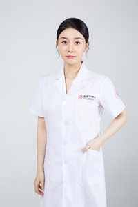 王菲
急救中心，主治医师